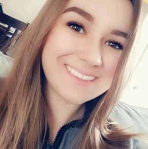 Meet your Posher, Lejla